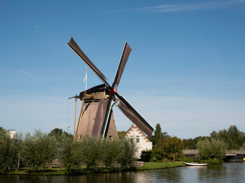 Visiting Delft: A City of Blue Pottery and Quiet Canals